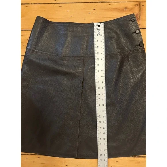 Y2K vintage Charle Nolan 100% Leather Skirt - Picture 6 of 8